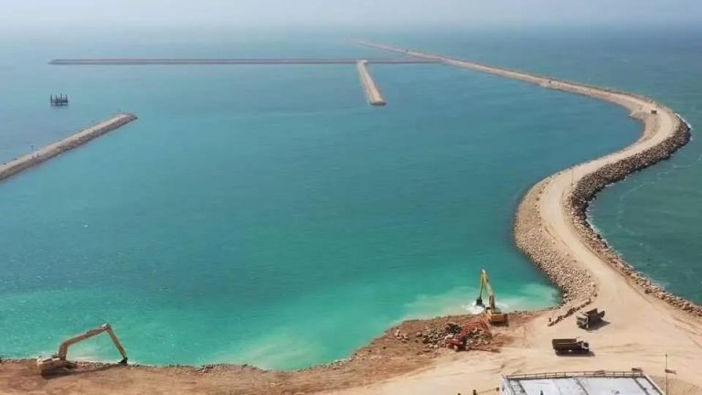 ميناء الداخلة الأطلسي.. الأشغال تقترب من 65%
