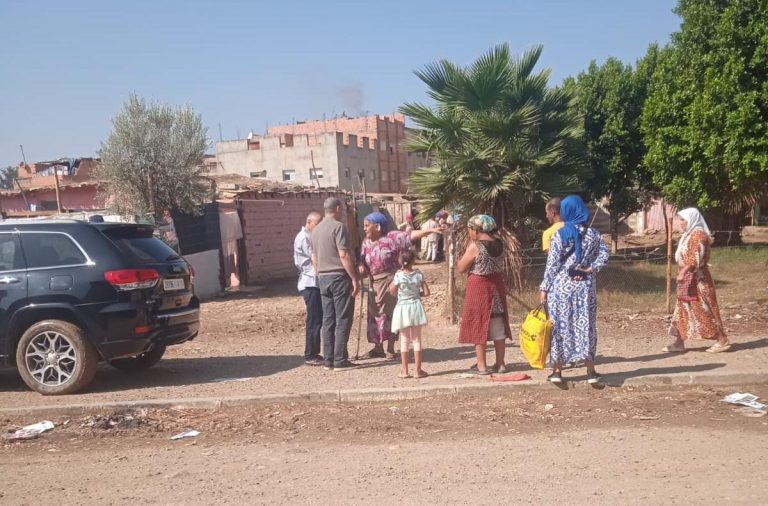 عامل سيدي سليمان في جولة ميدانية بأحياء الضفة الغربية للوقوف على وضعية البنية التحتية - صور