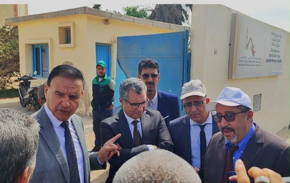 بوجدور.. لجنة تقنية ميدانية تبحث اختلالات التزويد بالماء الصالح للشرب
