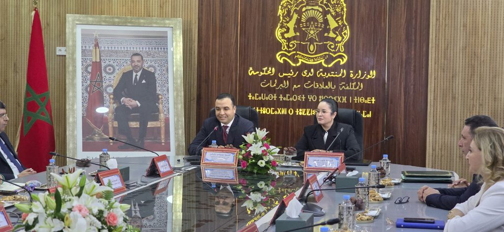 بايتاس يسلم قلوب فيطح مفاتيح الوزارة المكلفة بالعلاقات مع البرلمان والمجتمع المدني