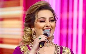 زينة الداودية تفتح باب التخمينات حول ديو غنائي جديد