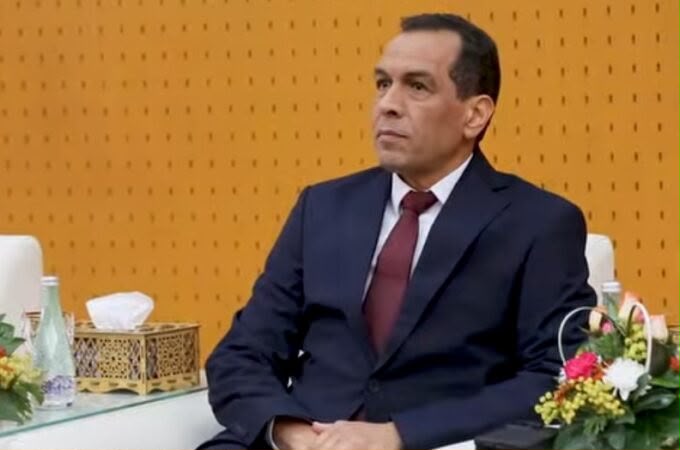 كلية الآداب بالرباط.. دينامية علمية وثقافية وحكامة تدبيرية بقيادة عميدها زكرياء بودحيم