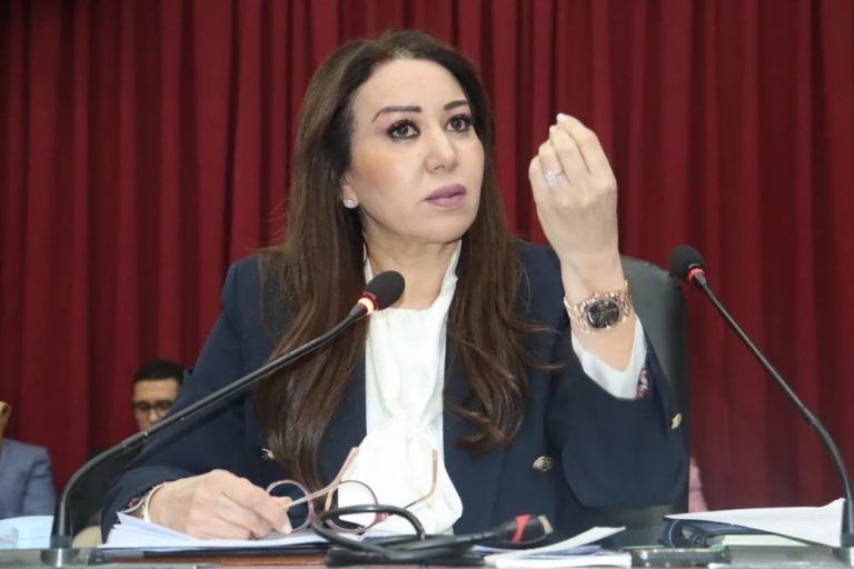 الرميلي تتعهد بنقل قضايا الدار البيضاء إلى البرلمان