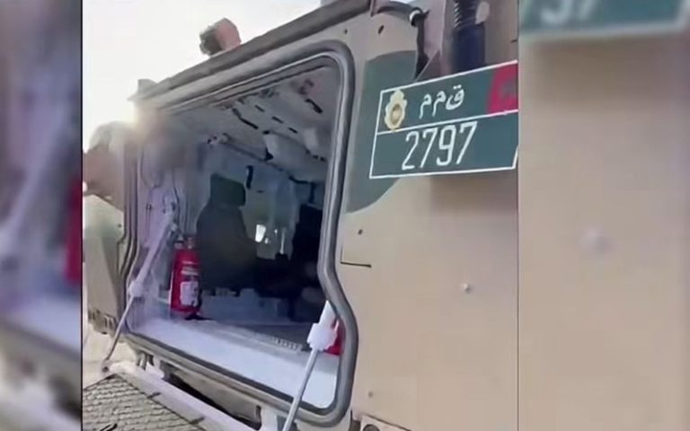 «صنع في المغرب».. مدرعة تحمل الرقم 2797 تثير الانتباه بالمعرض الدولي للطيران