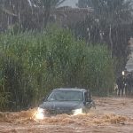 زاكورة.. السيول تجرف سيارة عامل منجمي وتودي بحياته