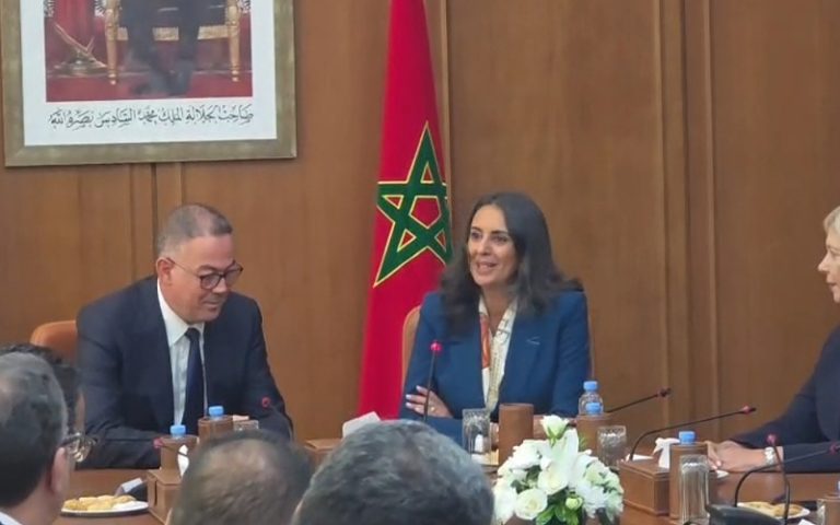 نادية فتاح العلوي تسلم مفاتيح وزارة الاقتصاد و المالية لفوزي لقجع