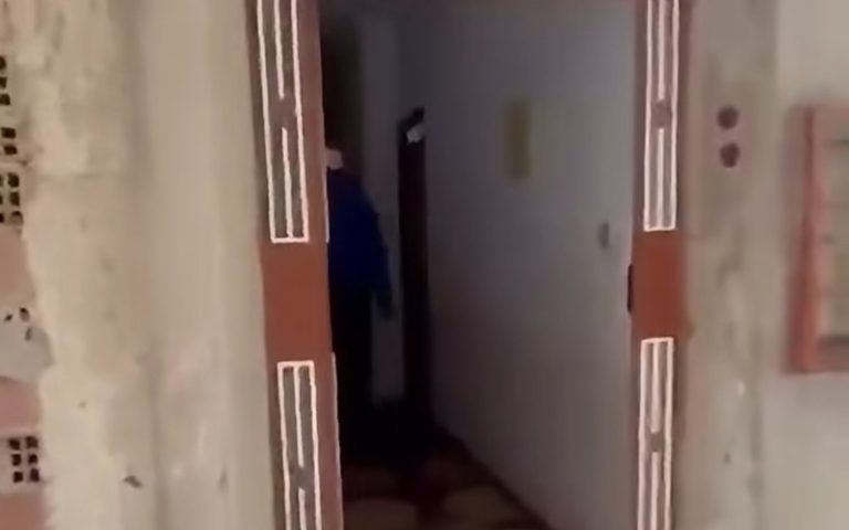 طنجة.. رمي أغراض فتيات من شقة يكتريهن.. والأمن يتدخل