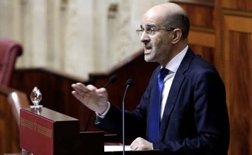 الأزمي يهاجم الحكومة: سنعارض اختياراتكم التي لا تخدم المغاربة و ماتخباوش ورا جلالة الملك