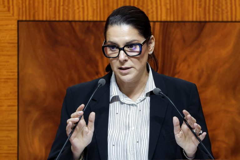 المنصوري تهاجم البيجيدي: واش نتوما لي كتقولو شكون مسلم وشكون لا؟