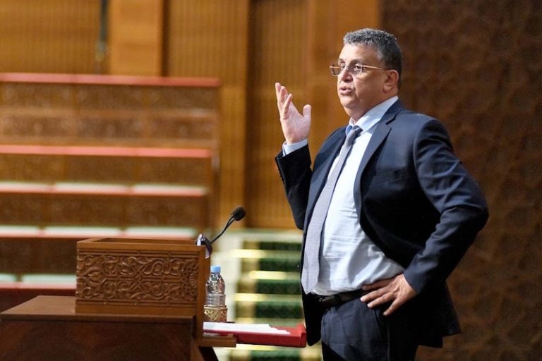 وهبي: لقيت واحد مشدود على 80 درهم قلت ليهم كون علمتوني نخلصها ليه