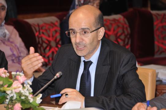 الأزمي للحكومة: غاتديرو الليبرالية المتوحشة باش تسحقو الضعفاء و تغنيو الغلاض