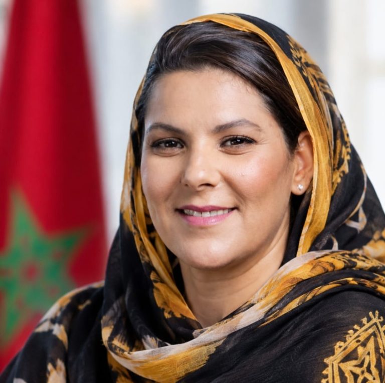 صدى تعيين المنصوري رئيسة للحكومة يصل إلى نساء تندوف