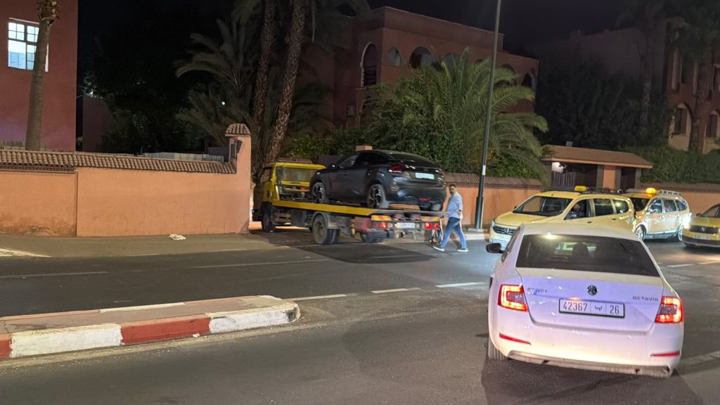 مراكش.. درك باب دكالة يحجز سيارة محملة بالكوكايين والشيرا ويوقف شخصين