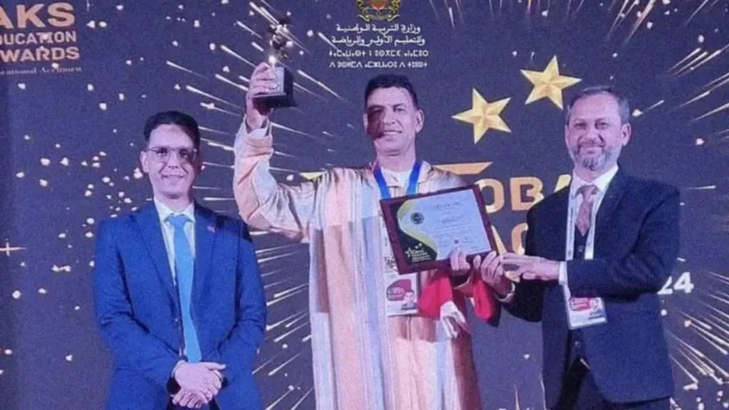 إنجاز تربوي غير مسبوق.. أستاذ بتارودانت يحصد لقب الأفضل في إفريقيا