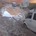 بوتغرار.. التساقطات المطرية تفاقم معاناة مستعملي الطريق بين قلعة مكونة وإغيل نومكون
