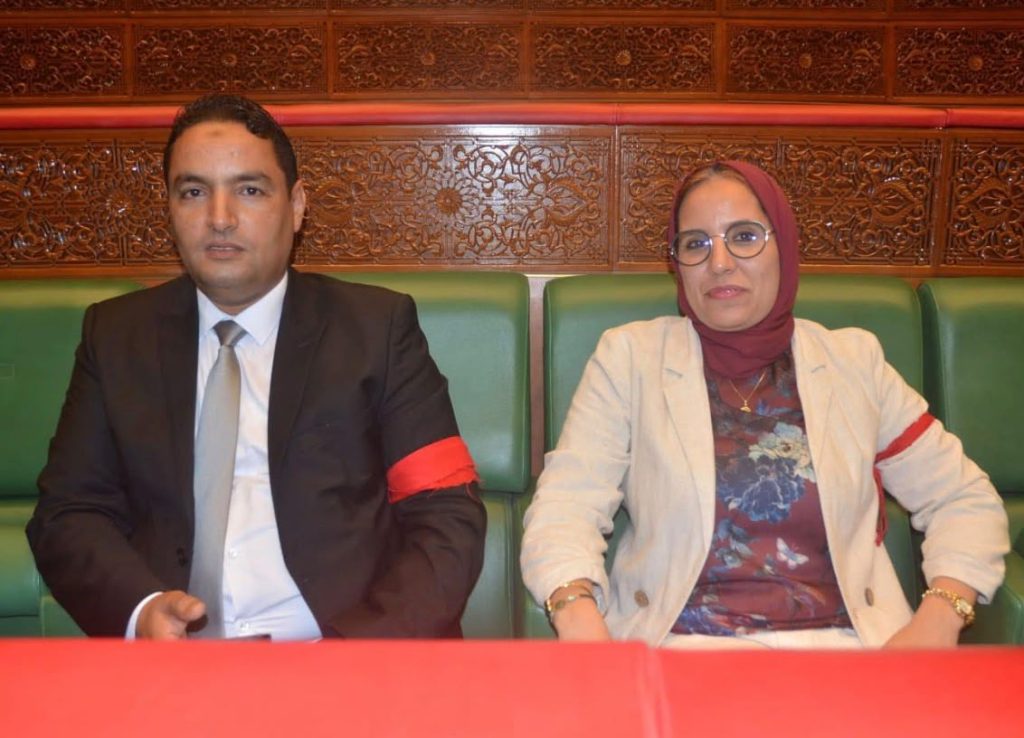 اعتصام داخل مجلس المستشارين.. خليهن الكرش وفاطمة زكاغ يحتجان على ما وصفاه بالتضييق على مهامهما الرقابية