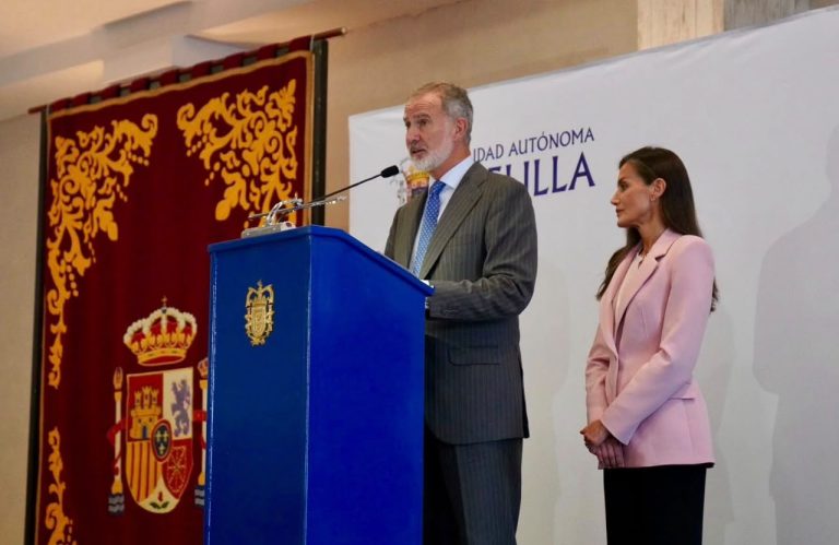 من مليلية المحتلة.. ملك إسبانيا يدعو إلى الثقة مع المغرب