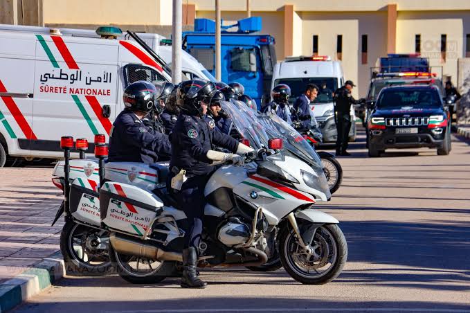 العيون.. فرقة مكافحة العصابات توقف 18 مشتبها فيه وتحجز مخدرات