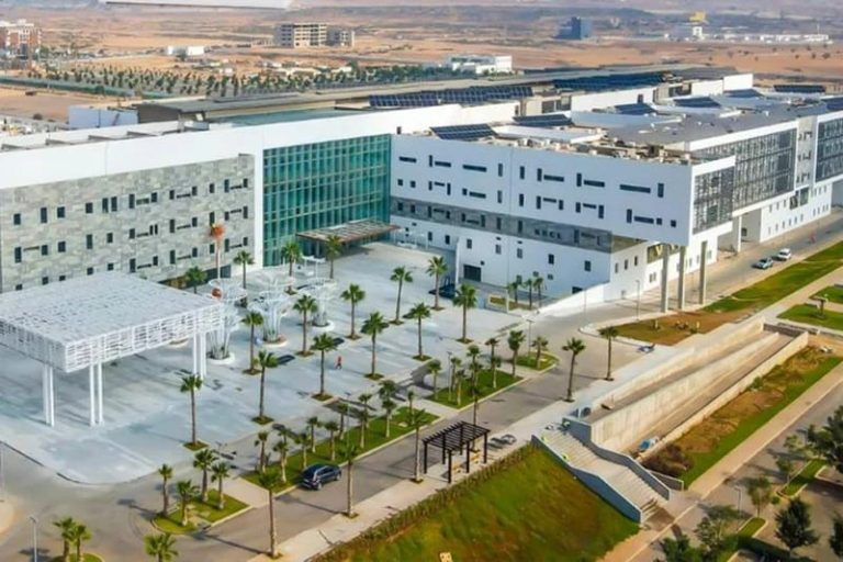 أكادير.. وفاة أربعيني إثر سقوطه من الطابق الثالث بالمستشفى الجامعي