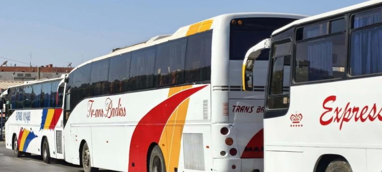 الناظور.. مسيرة بالحافلات تشعل ملف النقل بين أزغنغان وبني أنصار