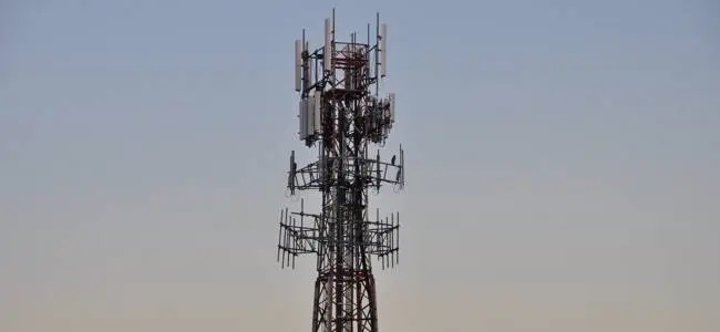 جرسيف: مشاكل شبكة إنوي تتواصل.. انقطاع مفاجئ للمكالمات والإنترنت يثير استياء الزبناء